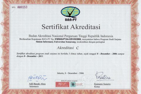 AKREDITASI S1 Sistem Informasi USM TH 2006